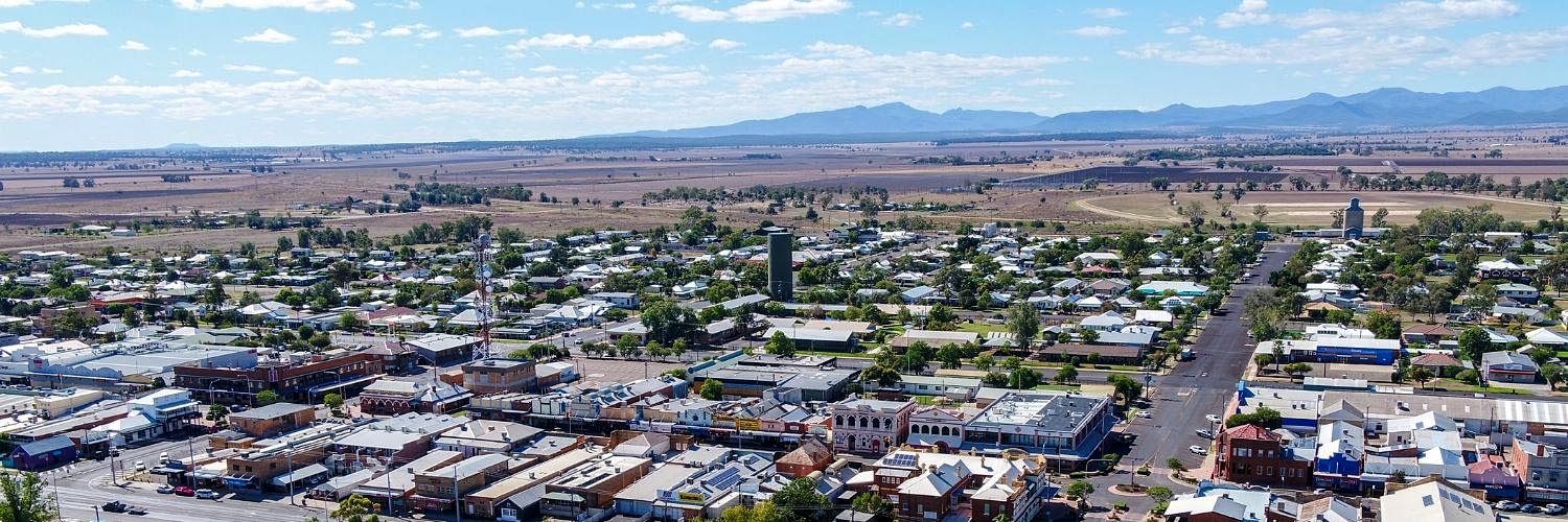 Aerial view of Narrabri community and infrastructure.