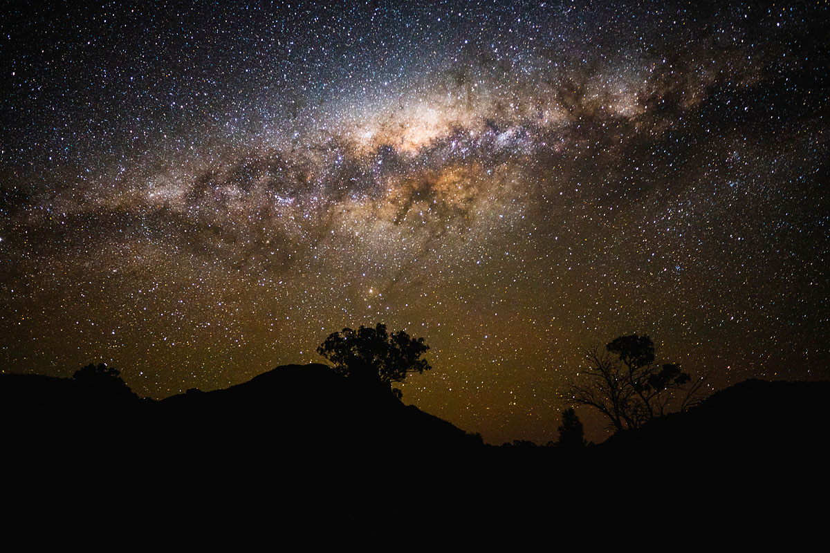 The night sky filled with bright stars over the dark sky park in the Warrumbungles. Credit: Destination NSW