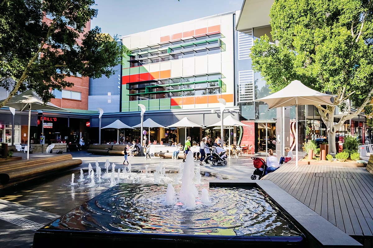 Fountain at Rouse Hill Town Centre, Sydney. Credit: NSW Department of Planning and Environment / Salty Dingo