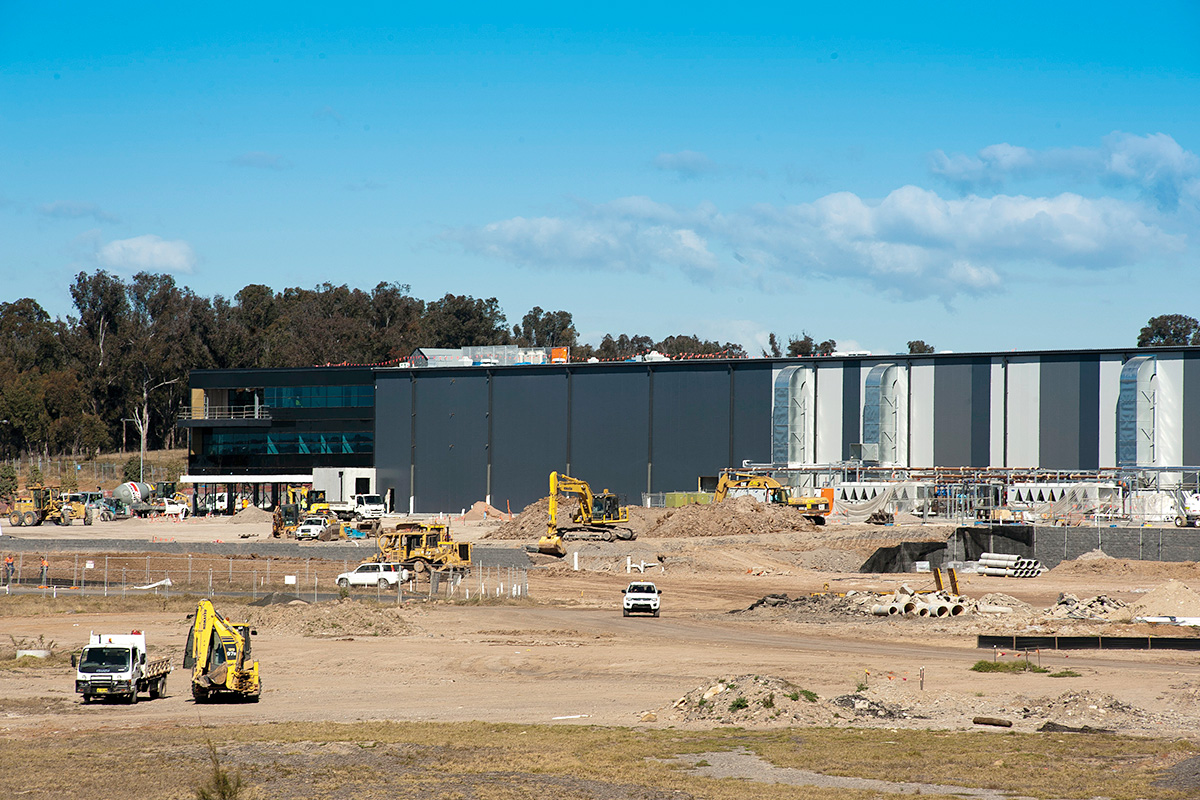 New building under construction at Sydney Business Park. Marsden Park, Sydney, NSW. Credit: NSW Department of Planning and Environment / Don Fuchs