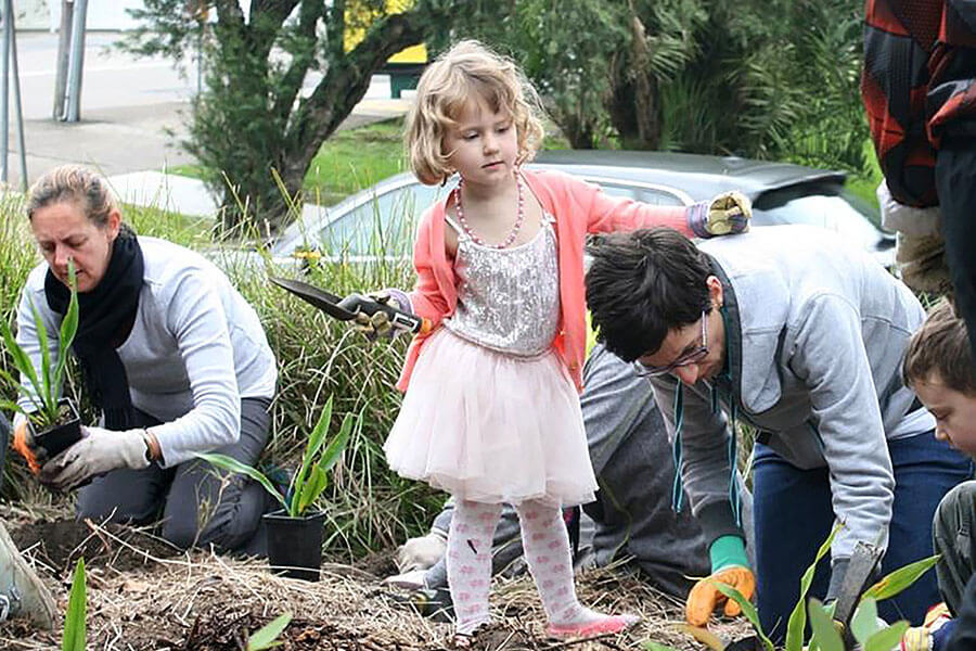 Participation: Every year hundreds of volunteers devote thousands of hours to GreenWay activities ranging from bushcare and cycling advocacy to community arts and place-making. Credit: Richard Murden