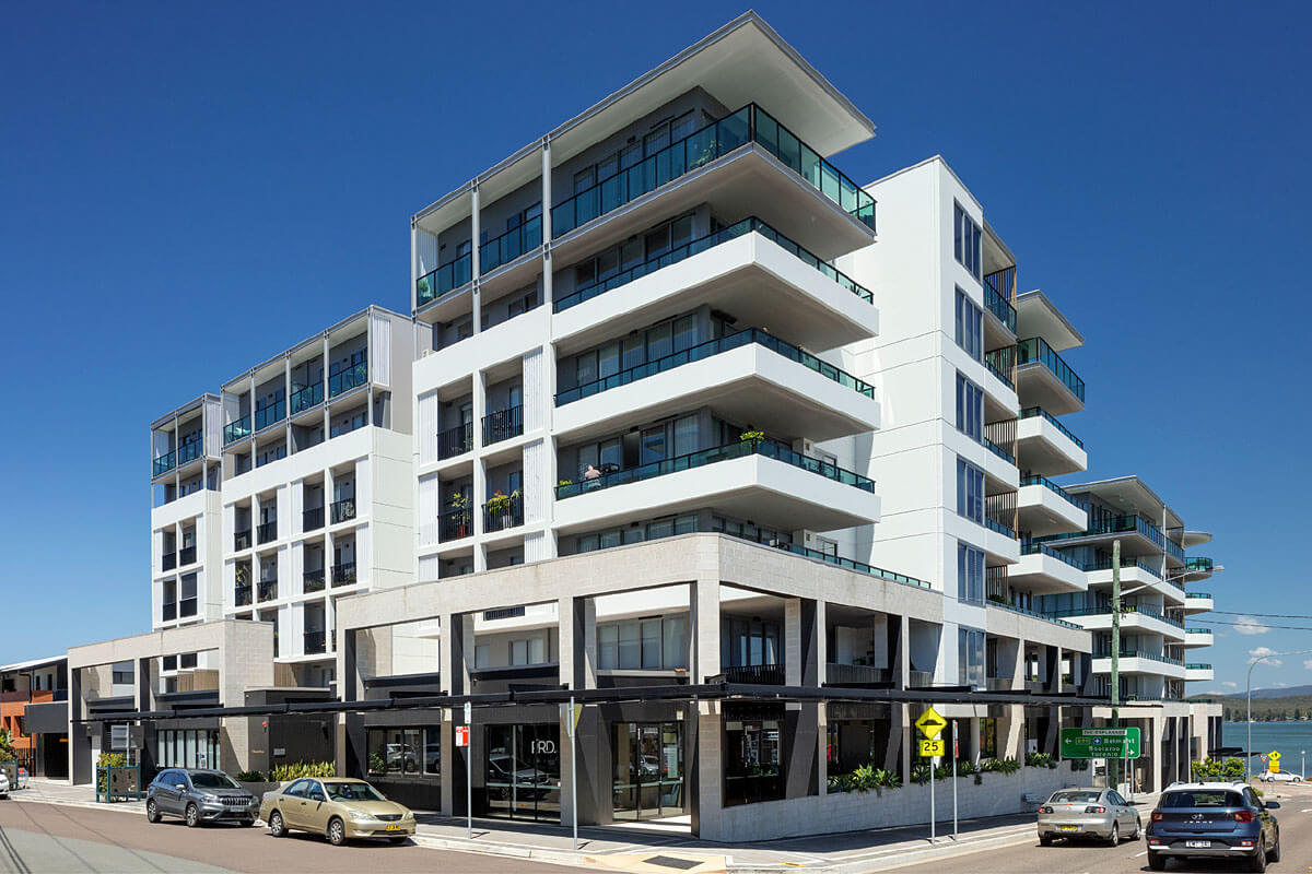 Water’s Edge Apartments, Warners Bay – Generous apartments with high levels of amenity overlooking Lake Macquarie. Credit: Simon Wood Photography