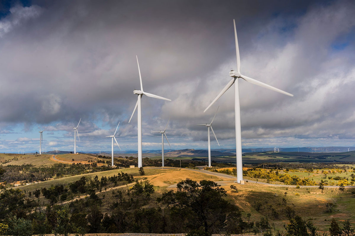 Windmills at Boco Rock Wind Farm, Nimmitabel NSW. Credit: NSW Department of Planning, Housing and Infrastructure / Jaime Plaza Van Roon